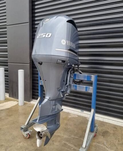 2017 Yamaha F250 250HP 4-Stroke EFI Outboard Motor for sale
