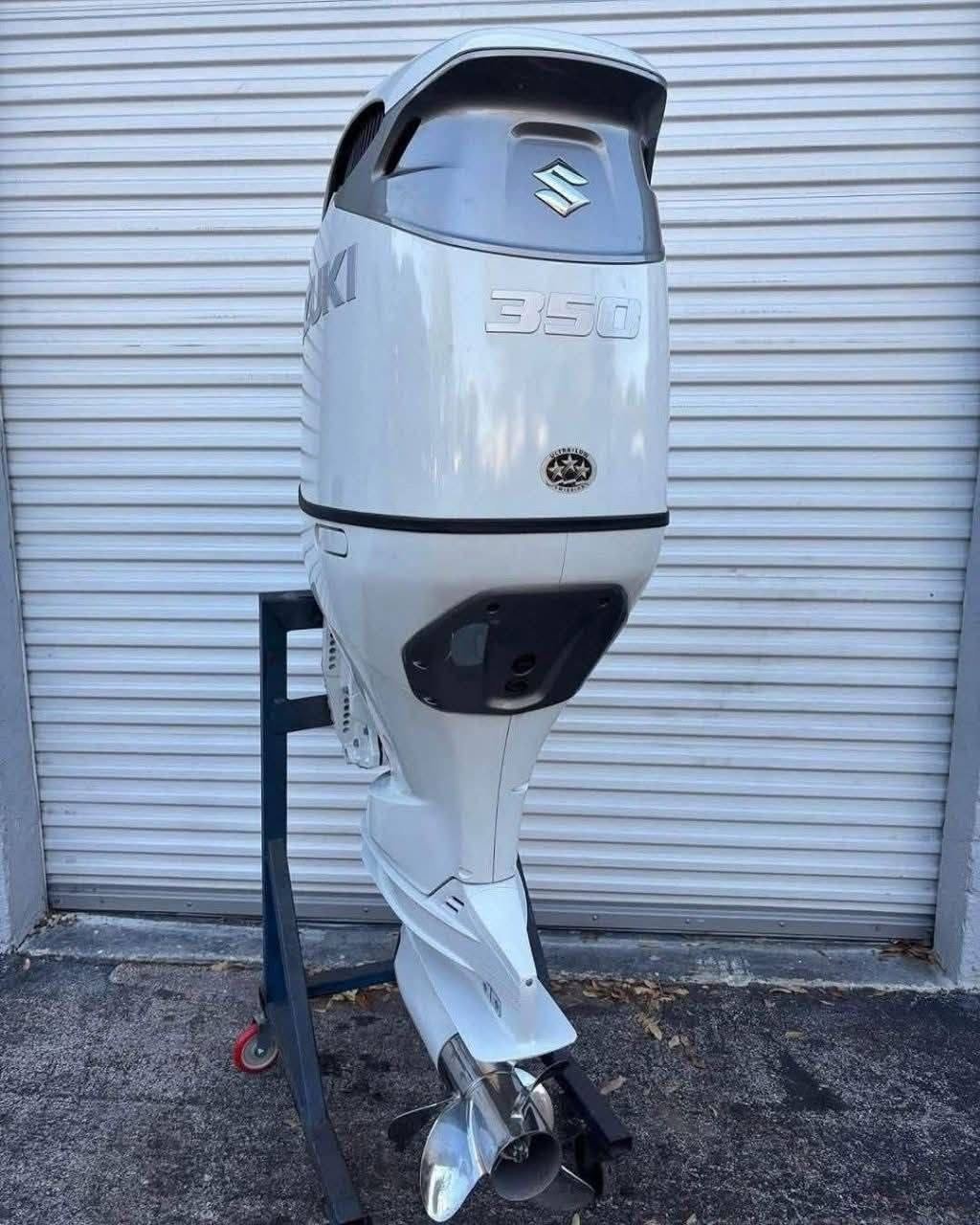 2019 Suzuki DF350A 350HP V6 4-Stroke Outboard Motor 2019 Suzuki DF350A 350HP V6 4-Stroke Outboard Motor