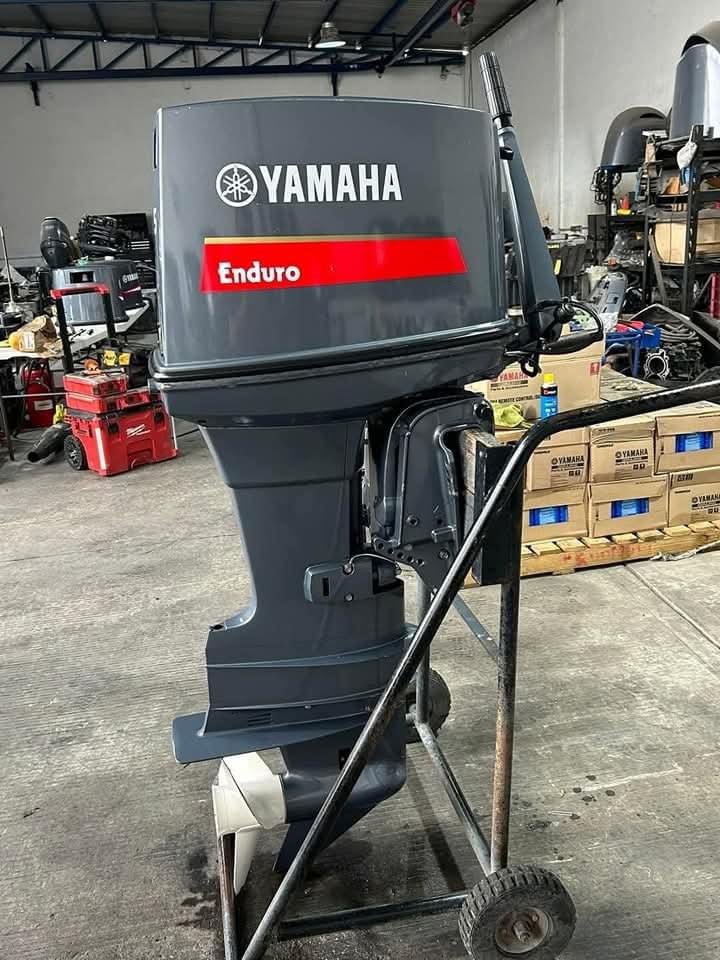 Yamaha E75 75HP 2-Stroke Enduro Outboard Motor - Image 4
