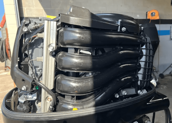 2023 Suzuki DF100 100HP 4-Stroke EFI Outboard Motor - Image 5