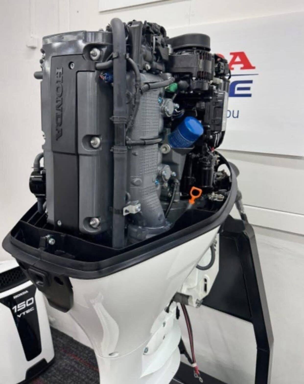 Used Honda BF150 Outboard Motor - Image 4
