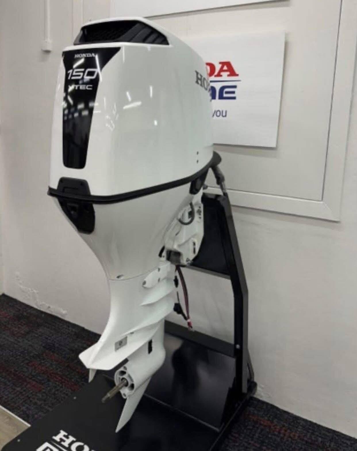 Used Honda BF150 Outboard Motor - Image 2