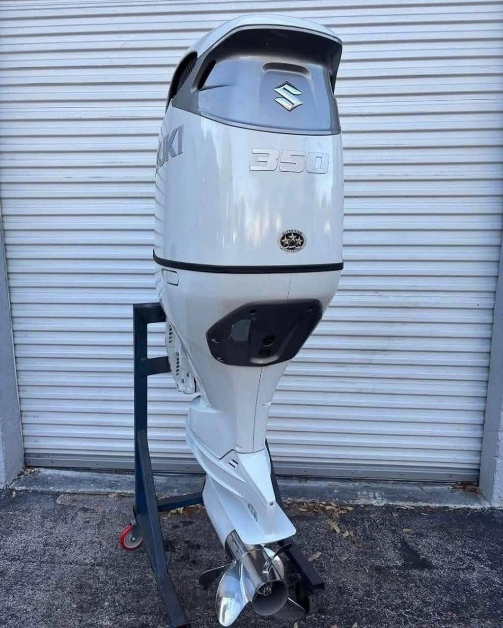 2019 Suzuki DF350A 350HP V6 4-Stroke Outboard Motor 2019 Suzuki DF350A 350HP V6 4-Stroke Outboard Motor